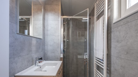 Badkamer - Roompot Park de Peel Badkamer - Roompot Park de Peel