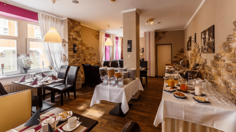 Ontbijtruimte - City Hotel Stolberg