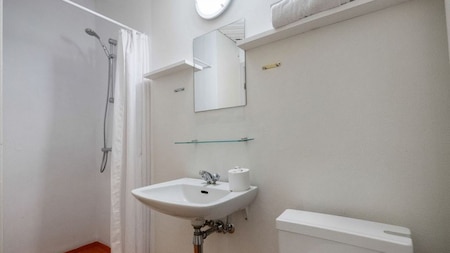 Badkamer - Landal Grønhøj Strand Badkamer - Landal Grønhøj Strand