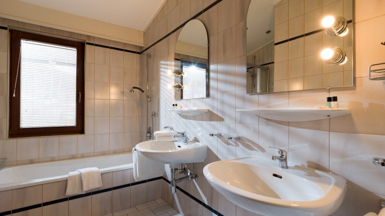 Familiekamer - Ferienhaus am Brixenbach