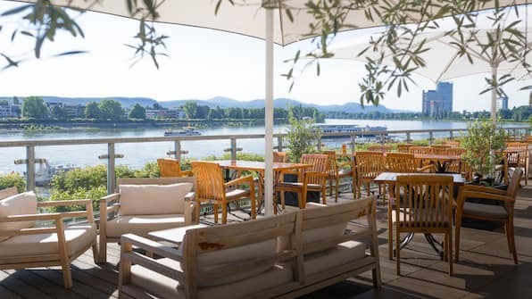 Terras - AMERON Bonn Hotel Koningshof