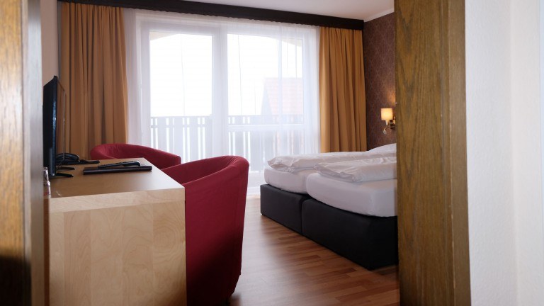Komfort Zimmer - Hotel zum Weissen Lamm