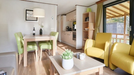 Woonkamer - Landal het land van Bartje Woonkamer - Landal het land van Bartje