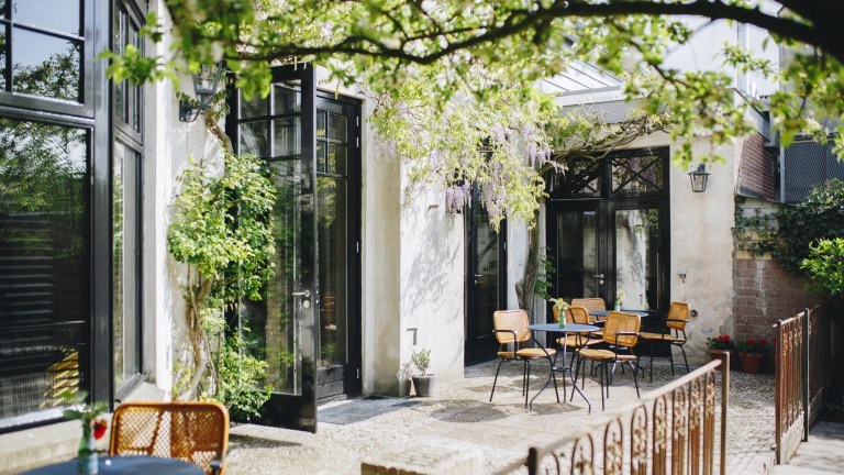 Terras - Hotel The Yard