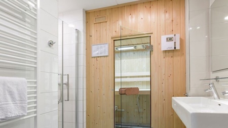 Badkamer - Landal Mont RoyalSlaapkamer - Landal Mont Royal Badkamer - Landal Mont RoyalSlaapkamer - Landal Mont Royal