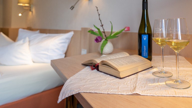 Komfortzimmer – Weinhotel Landsknecht