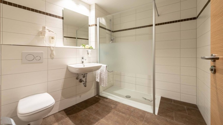 Komfortzimmer mit Balkon – Rössle Berneck