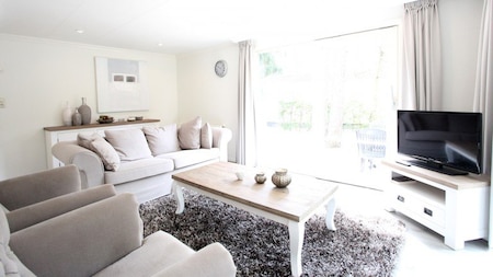 Wohnzimmer - EuroParcs Maasduinen