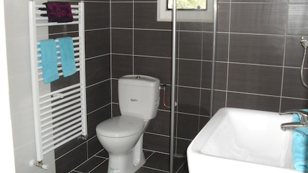 Badkamer - EuroParcs Maasduinen Badkamer - EuroParcs Maasduinen