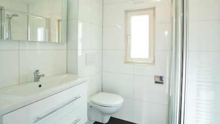 Badezimmer - EuroParcs Maasduinen