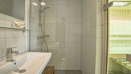 Badkamer - Landal de Reeuwijkse Plassen Badkamer - Landal de Reeuwijkse Plassen