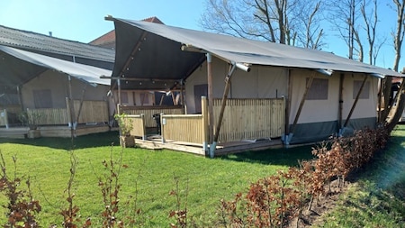 Buitenaanzicht - Camping de Noorde Buitenaanzicht - Camping de Noorde