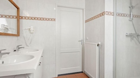 Badezimmer - Landal Kasteeldomein de Cauberg Badezimmer - Landal Kasteeldomein de Cauberg
