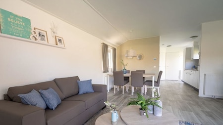 Wohnzimmer - EuroParcs VeluwemeerBadezimmer - EuroParcs Veluwemeer