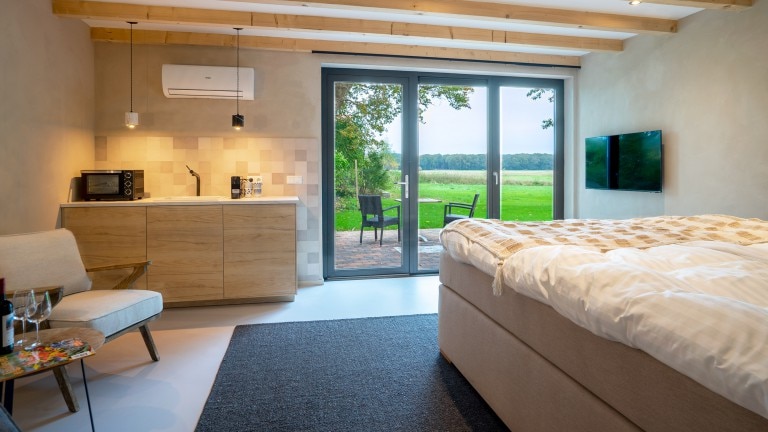 Suite 2 Bett und Wein der Schlossfarm