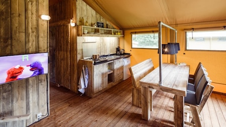 Woonkamer - RCN vakantiepark de Roggeberg Woonkamer - RCN vakantiepark de Roggeberg