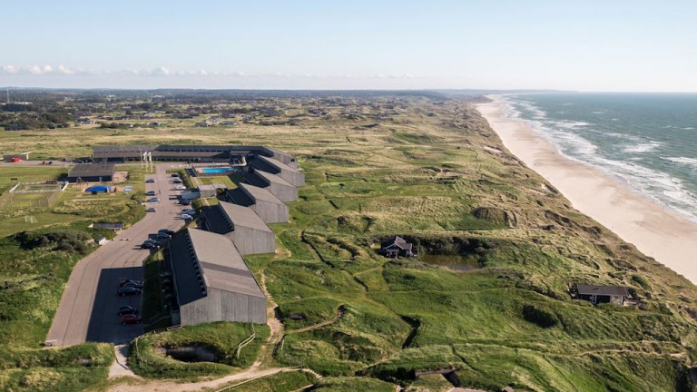 Luchtfoto - Landal Strandappartementen Fyrklit