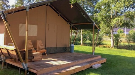 Buitenaanzicht - Vodatent Camping L'Etruyere