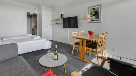 Woonkamer - Landal Strandappartementen Fyrklit Woonkamer - Landal Strandappartementen Fyrklit