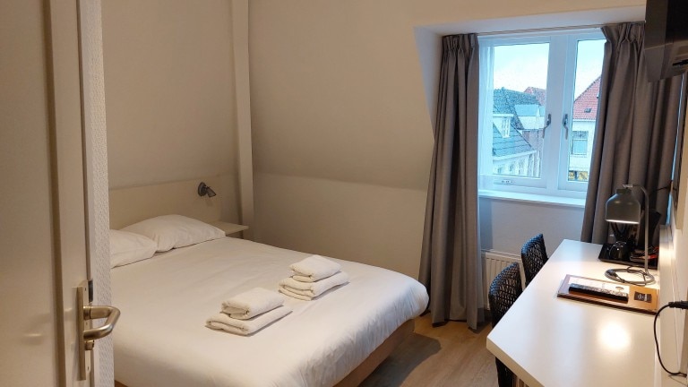 Compacte tweepersoonskamer - Hotel Marktzicht