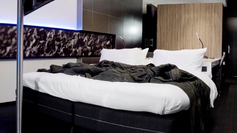 Carbon Style XL kamer - Carbon Hotel - Different Hotels