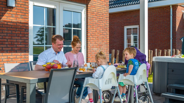 Terrasse - EuroParcs IJsselmeer