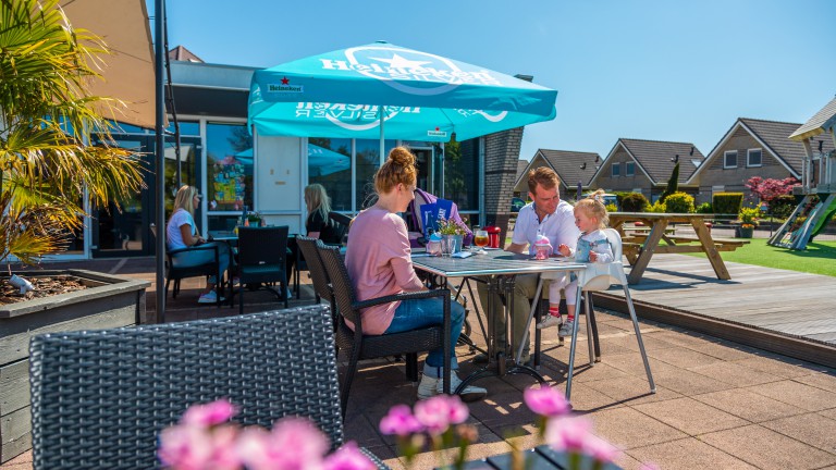 Terrasse - EuroParcs IJsselmeer