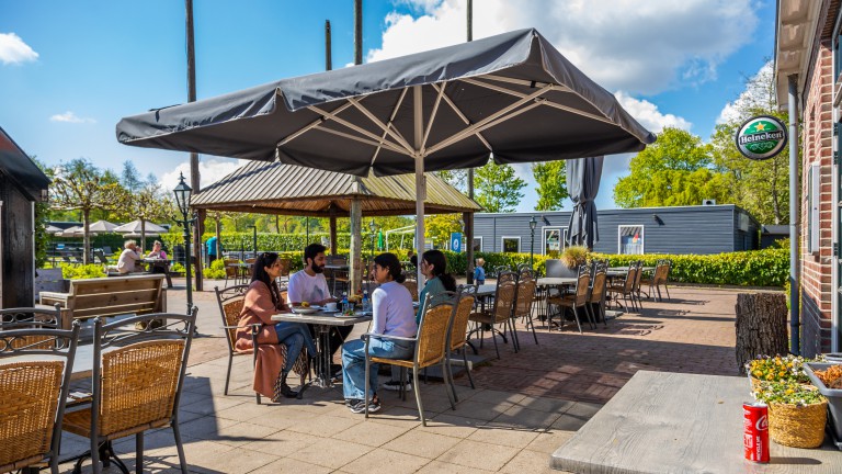 Terrasse - EuroParcs Buitenhuizen