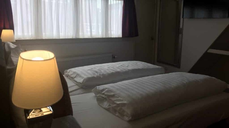 Tweepersoonskamer met balkon - Hotel De Gulden Waagen