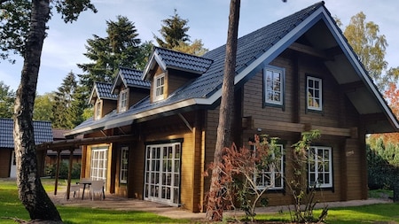 Außenansicht - Vakantiepark De Rimboe en De Woeste Hoogte