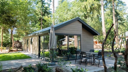 Buitenaanzicht - Vakantiepark Aan de Maas Buitenaanzicht - Vakantiepark Aan de Maas