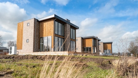 Buitenaanzicht - Vakantiepark Aan de Maas Buitenaanzicht - Vakantiepark Aan de Maas