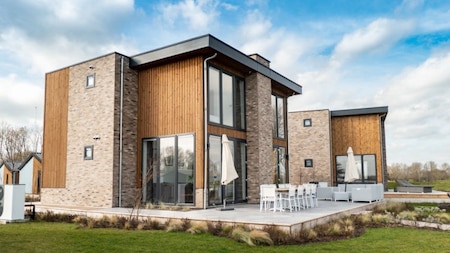 Buitenaanzicht - Vakantiepark Aan de Maas Buitenaanzicht - Vakantiepark Aan de Maas