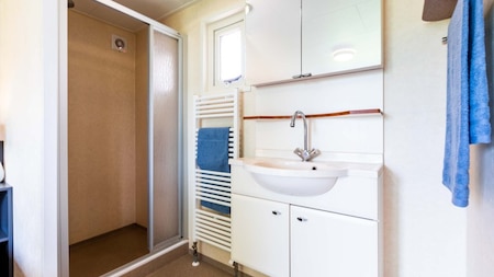 Badezimmer - EuroParcs Noordwijkse Duinen