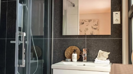 Badezimmer - EuroParcs Beekbergen