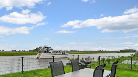 Terrasse - Land Wasserresort Bocksyl