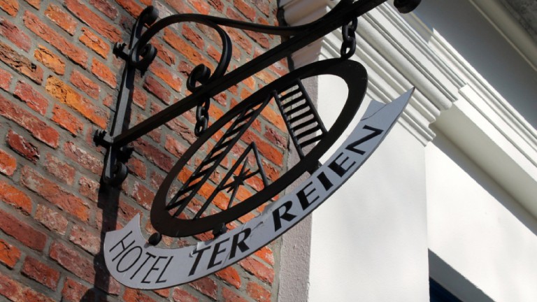 Canalview Hotel ter Reien