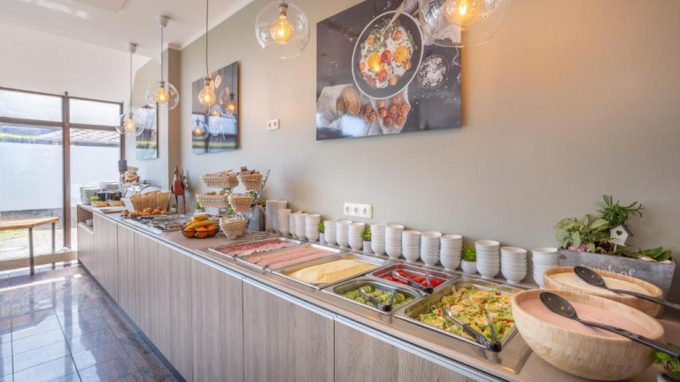 Ontbijtbuffet - Hotel am Park Stadtkyll