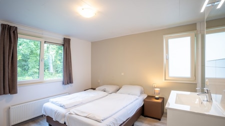 Schlafzimmer - EuroParcs Brunssummerheide Schlafzimmer - EuroParcs Brunssummerheide