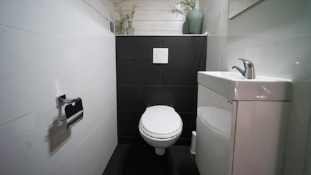 Badkamer - EuroParcs de Achterhoek Badkamer - EuroParcs de Achterhoek