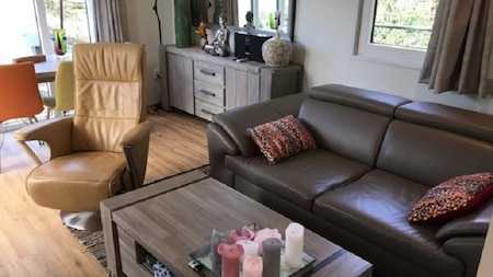 Woonkamer - Recreatiepark de Ossenberg Woonkamer - Recreatiepark de Ossenberg