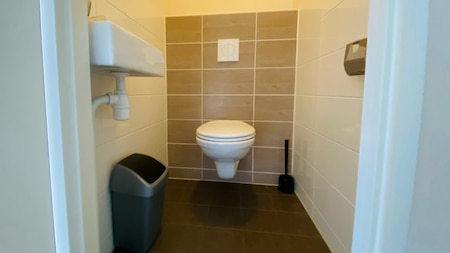 Apart toilet - Vakantiepark Delftse Hout Apart toilet - Vakantiepark Delftse Hout