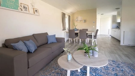 Wohnzimmer - EuroParcs IJssel Inseln