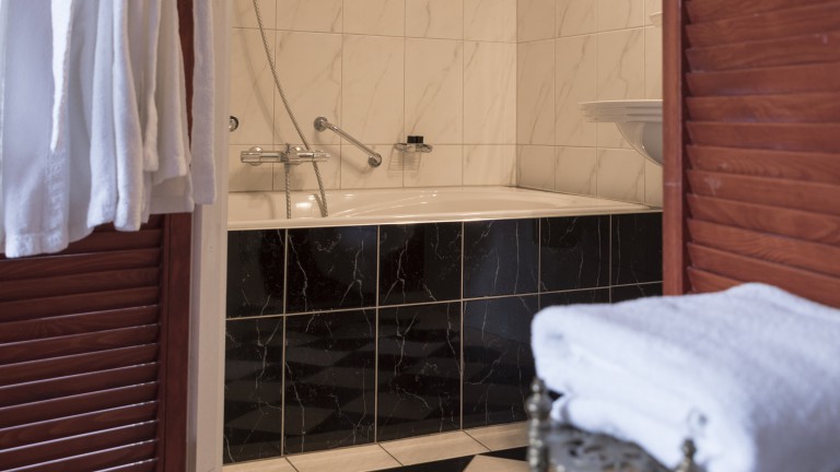 Double kamer met bubbelbad - Hotel Fidder - Patricks Whisky Bar