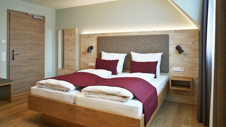 Standardzimmer im Neubau – Hotel Restaurant Klosterhof