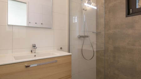Badezimmer - Roompot Bospark 't Wolfsven