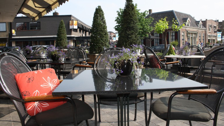 Terras - Hotel Restaurant De Zwaan Raalte