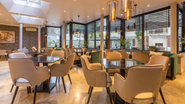 Ontbijtruimte - Leonardo Hotel Antwerp The Plaza
