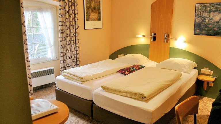 Deluxe-Zimmer mit Massagedusche – Gourmet- und Relaxhotel De La Sure