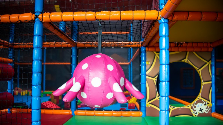 Innen Spielplatz - EuroParcs De Woudhoeve